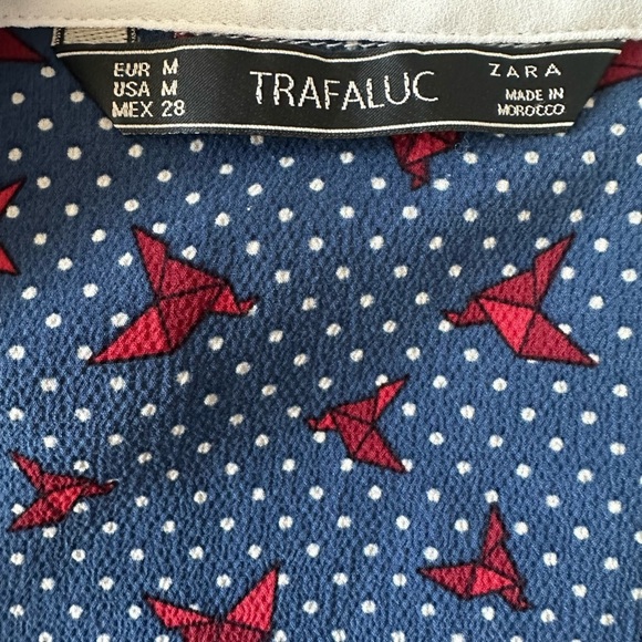 Zara Trafaluc Medium collared short sleeve paper crane print blouse navy blue - Picture 8 of 8